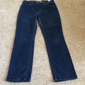 Levi Straight leg Jean